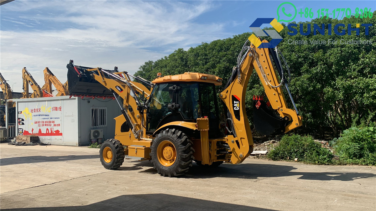 New backhoe loader 420F2 pictures