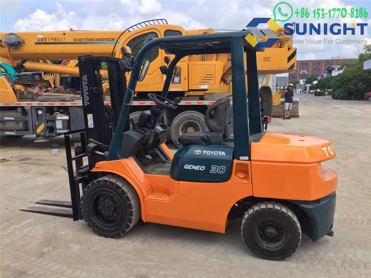 Used Forklift FD30