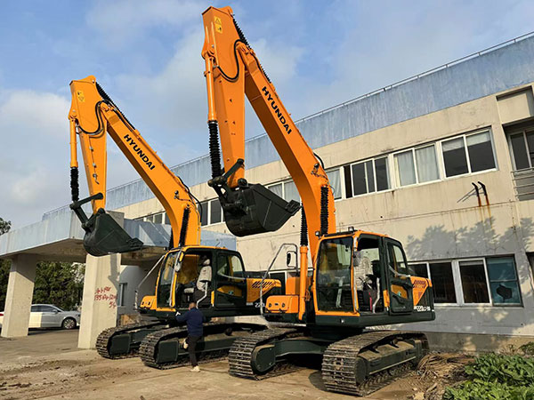 Hyundai Excavators Gallery