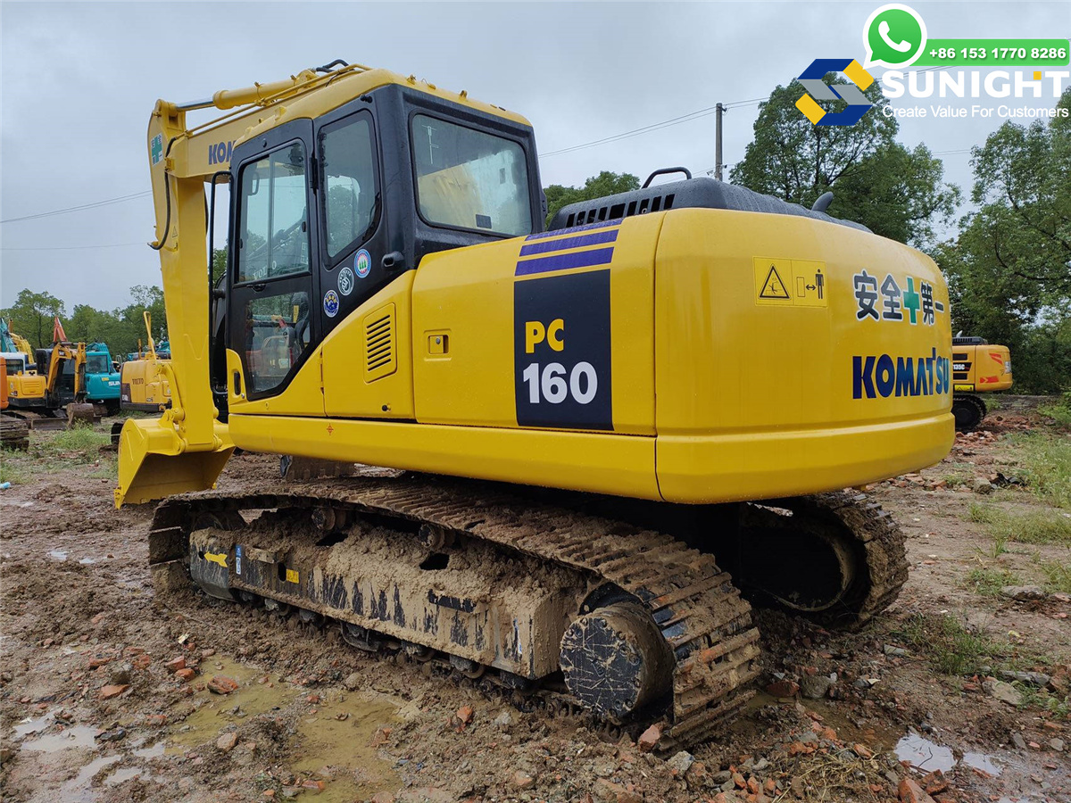 Komatsu Excavator pc160