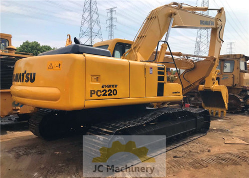 Used Komatsu Excavator PC220-6, Year 2008 Year, 4200H