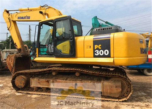 Used Komatsu Excavator PC300-7, Year 2013, 3600H